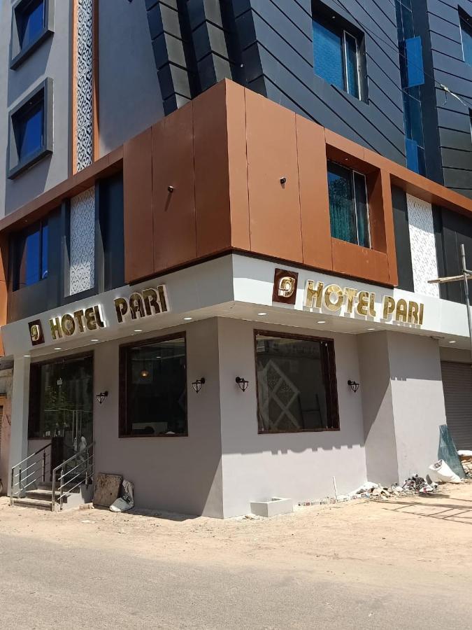 Hotel Pari Dwārka Extérieur photo
